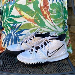 Nike Kyrie 7 shoes 🏀